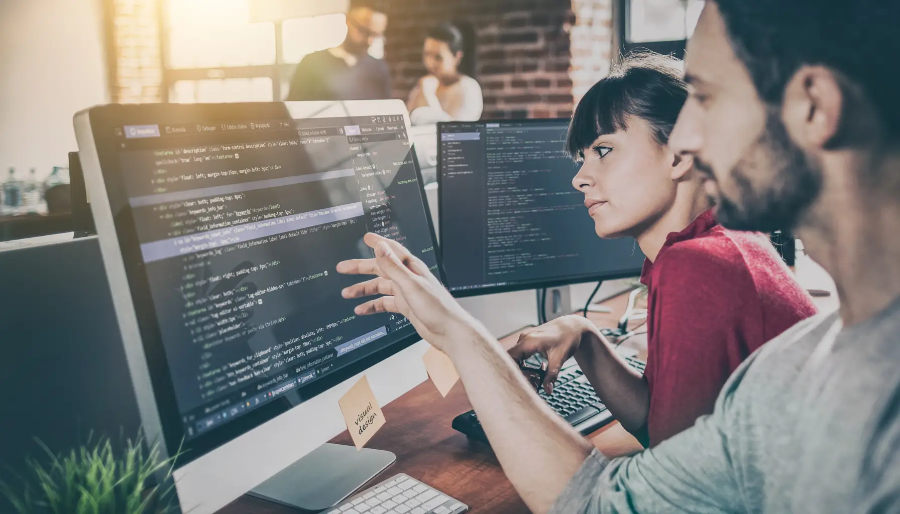 Szeretnéd megtudni, hogy mitől függhetneknek a weboldal karbantartás árak Magyarországon?